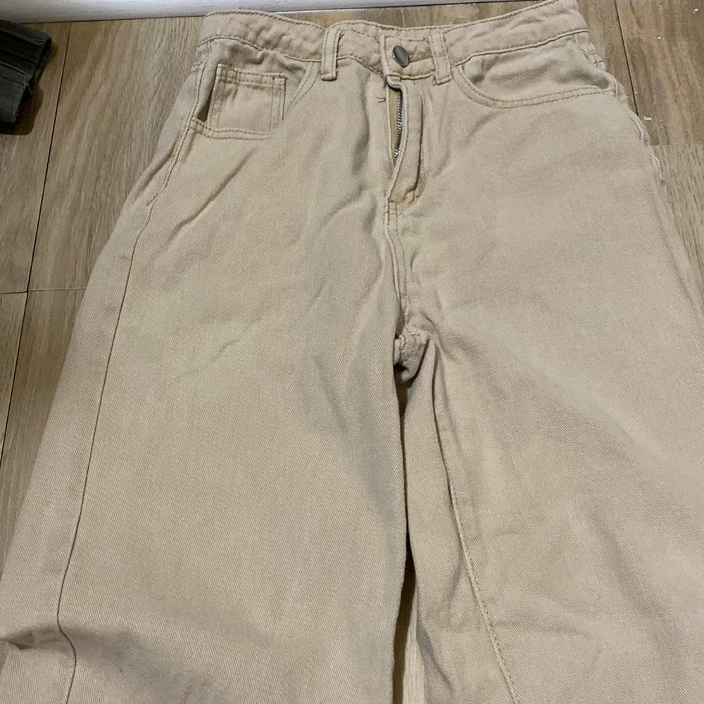 beige wide leg jeans!